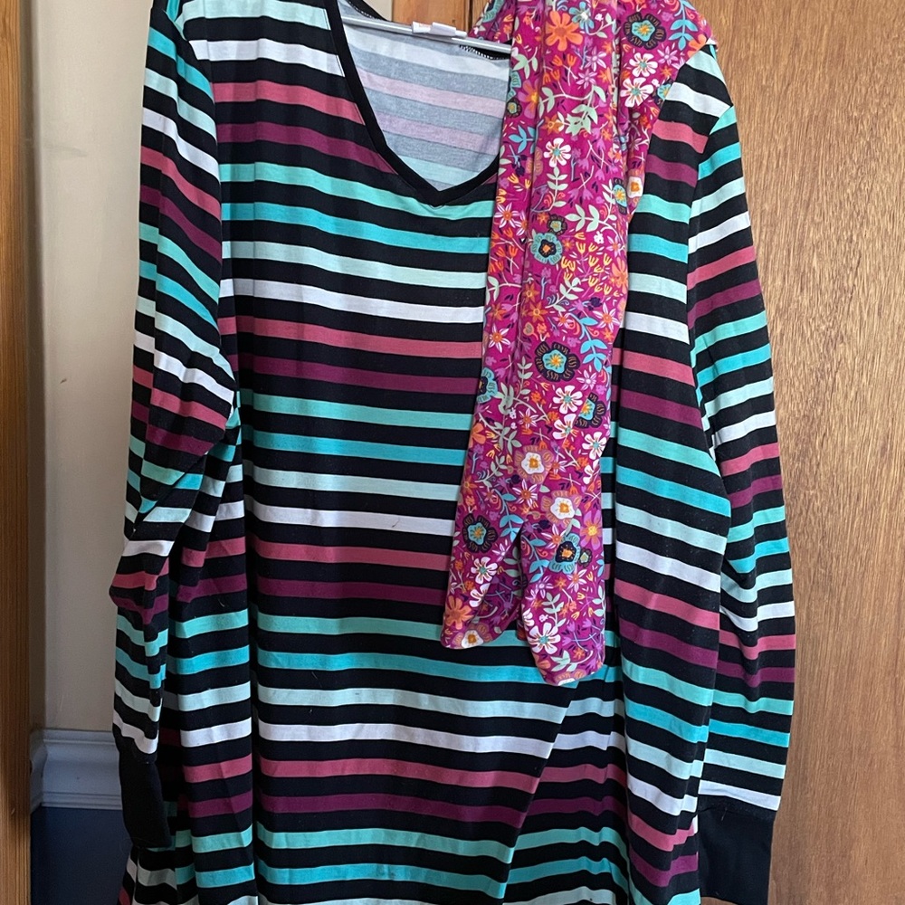 Lularoe top and leggings
